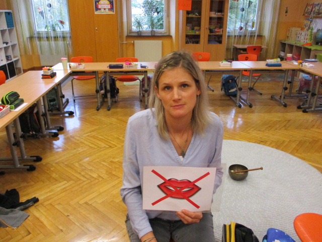 Ich höre nichts - nur STILLE !!!